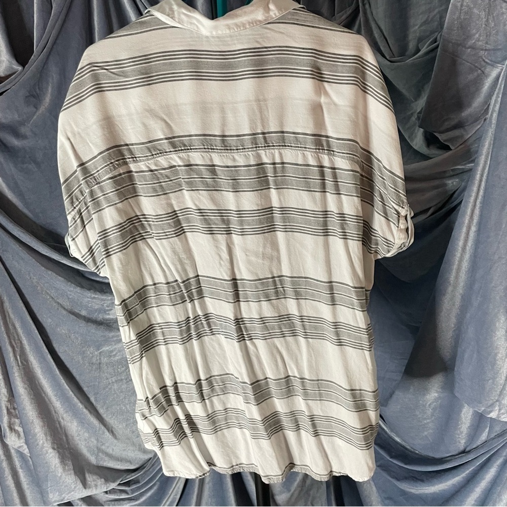 Beachlunchlounge Relaxed White and Gray Top size XL - Picture 5 of 7